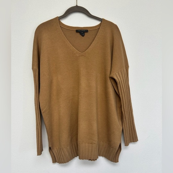French Connection Camel Tan Women’s Oversized Sweater size Medium​ - Picture 1 of 6